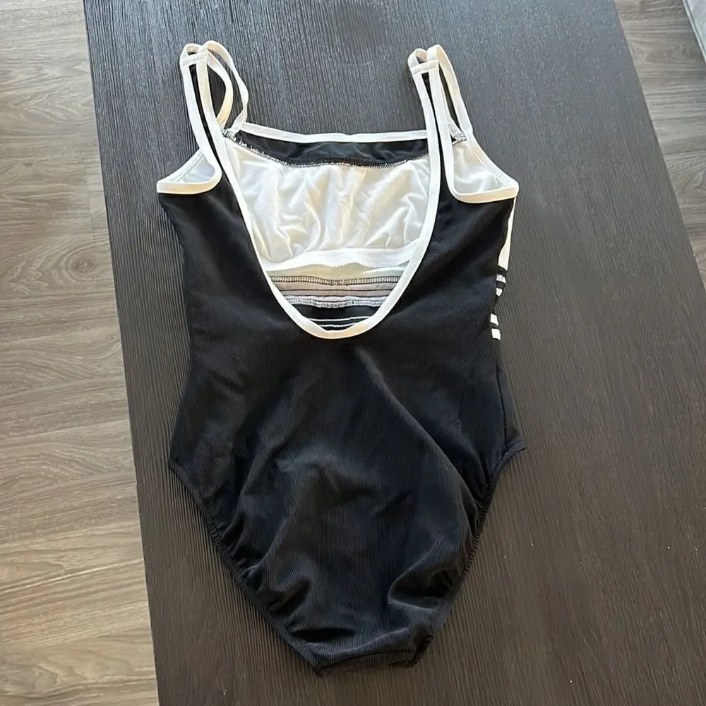 MAINSTREAM MESH PEAKABOO BAND ONE PIECE SWIMSUIT